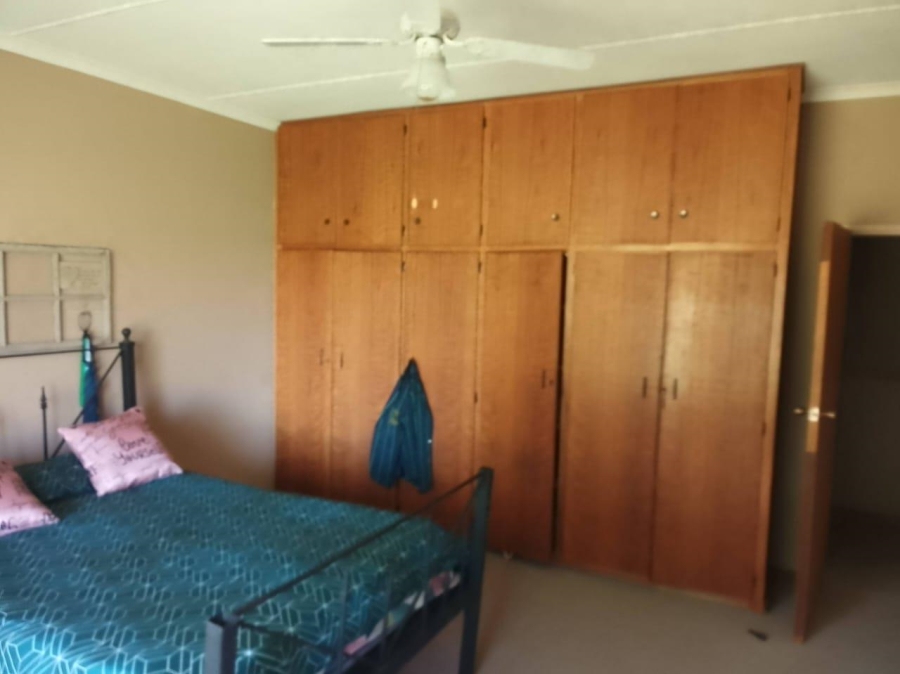 4 Bedroom Property for Sale in Bultfontein Free State